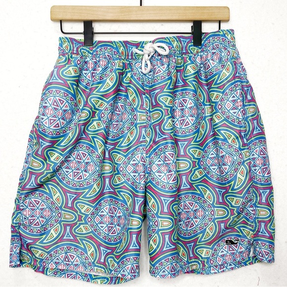 Vineyard Vines Sea of Turtles Swim Trunks Size Medium - Picture 1 of 7